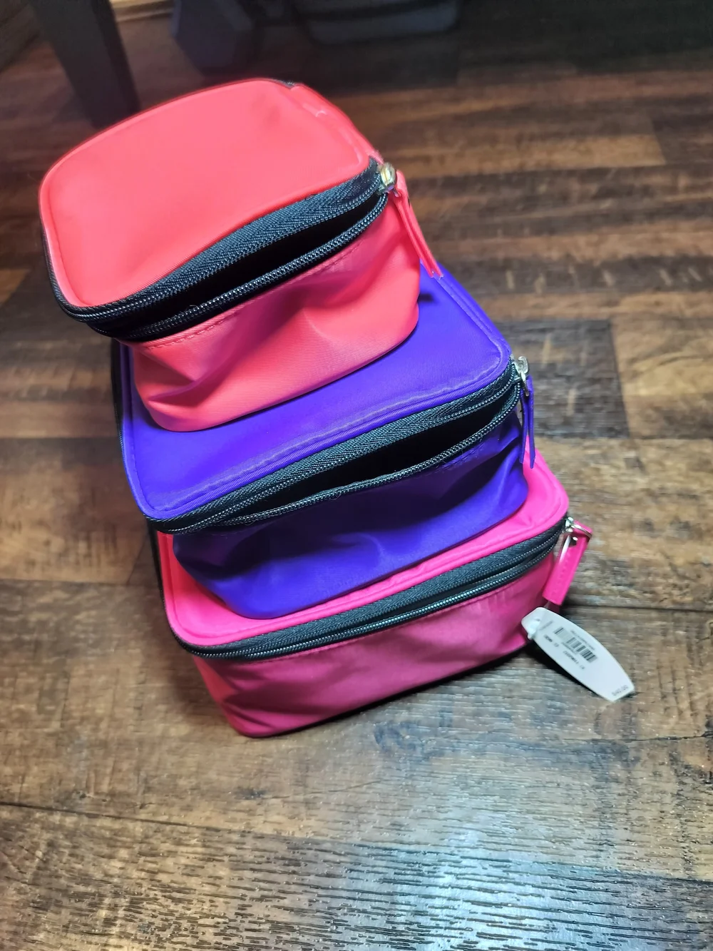 Victoria’s Secret 3-Piece Cosmetic Bag Set NWT.